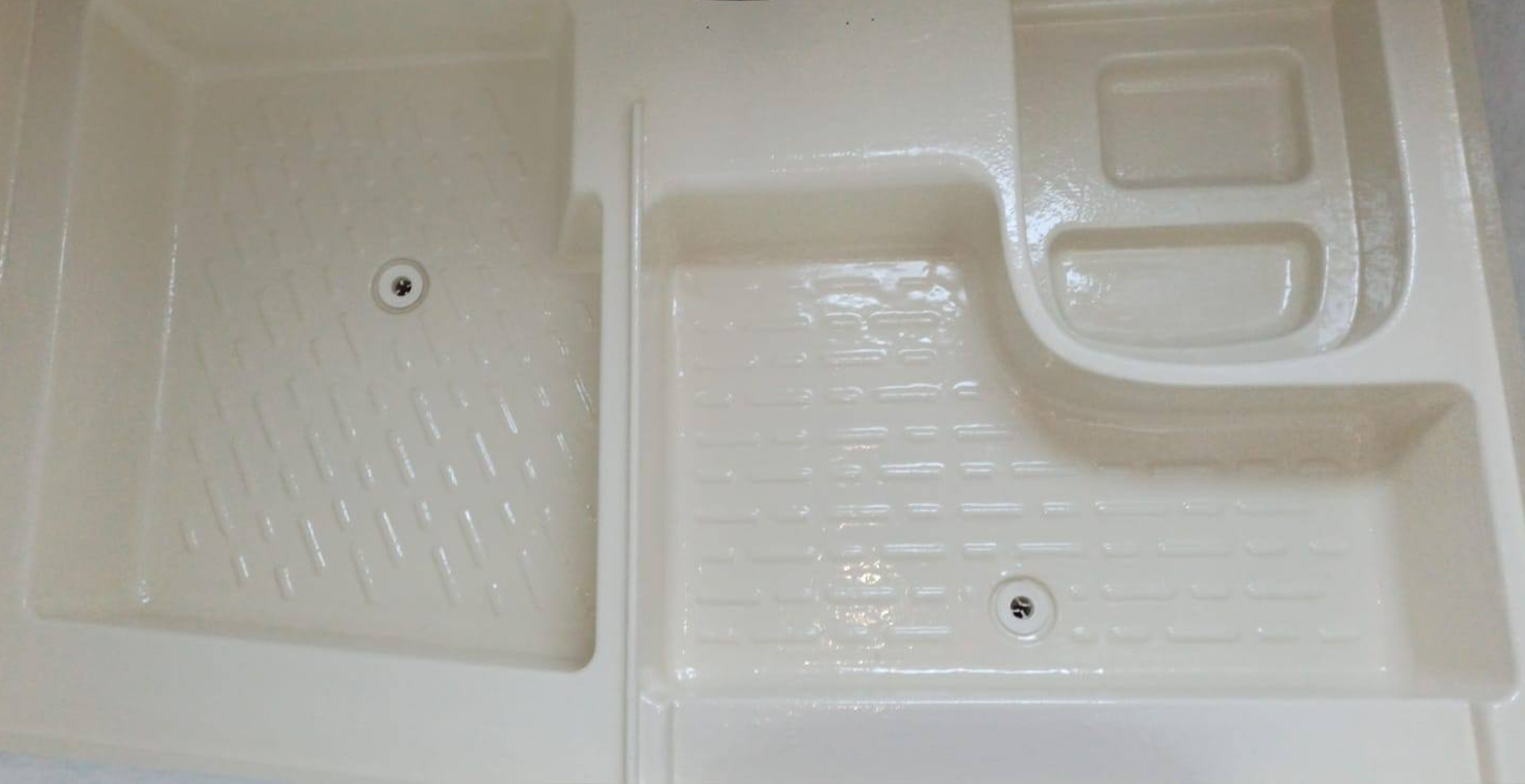 Duschtassen Reparatur - Membrapol Camper 260 - vorher